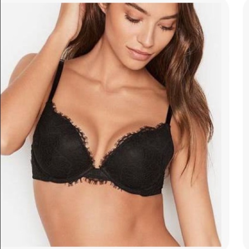 Victoria’s Secret 34C Bombshell Plunge in black lace